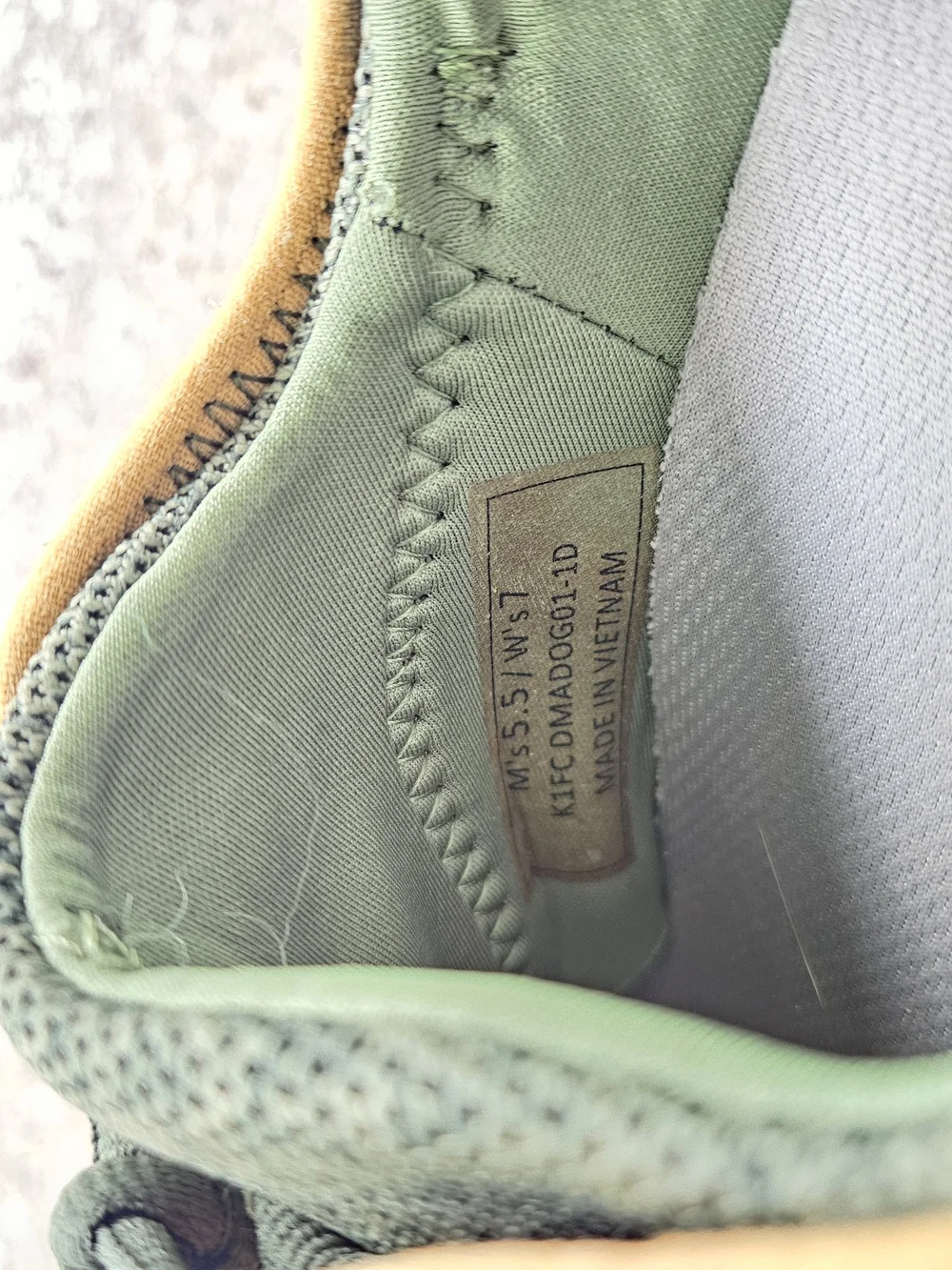 Kizik Men’s Olive Green Knit Lace-Up Sneakers with Tan Accent